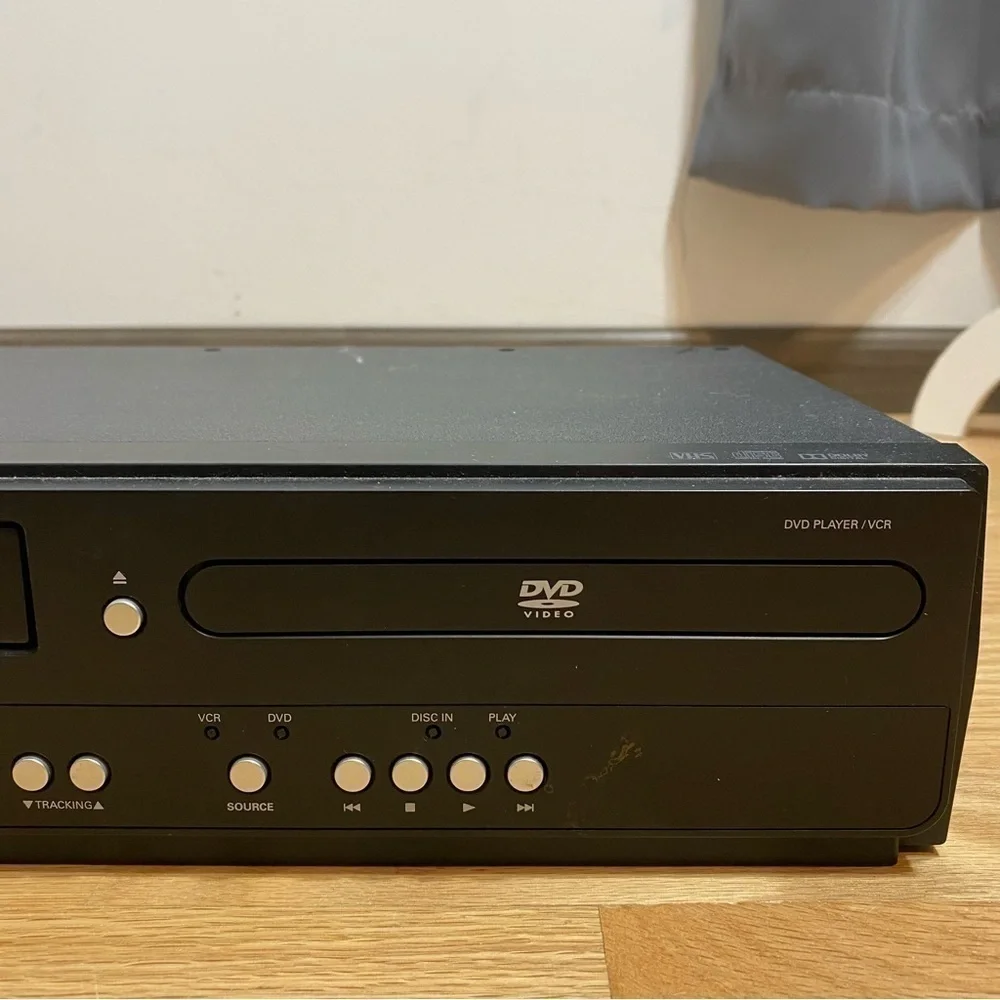 Sanyo VCR DVD Player Combo FWDV225F VHS One Touch Recording